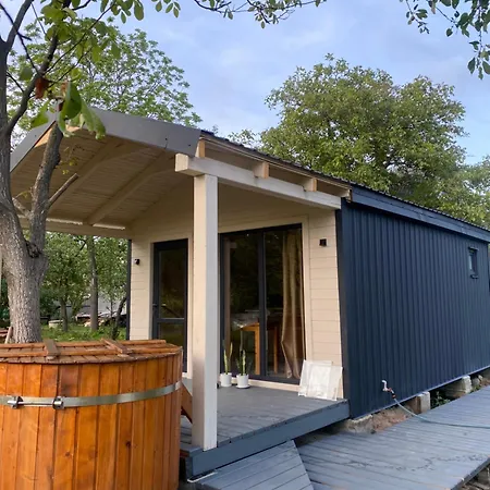 Ivanna Guest house *